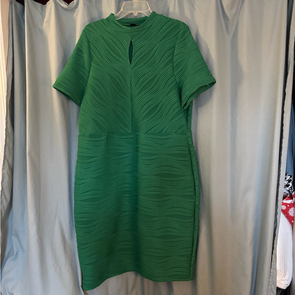 SHEIN Green Ribbed Midi Dress with Mock Neck